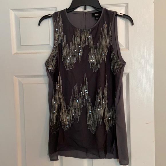 Perfect shirt to dress up some jeans! - Picture 1 of 4